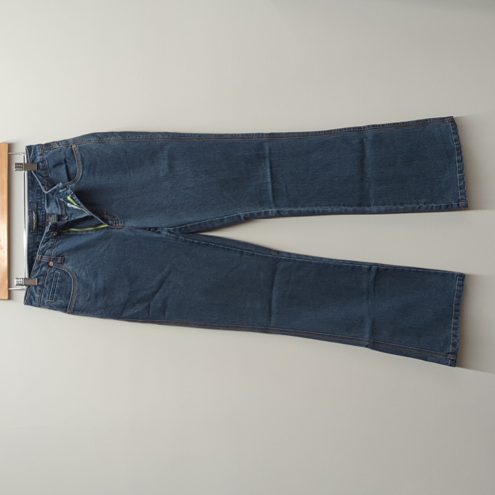 Frenchcuff size 6 bootcut jean